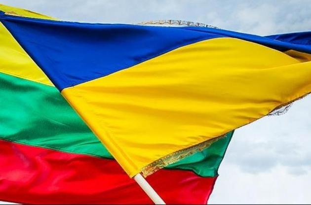 Литва призывает международных партнеров увеличить помощь Украине