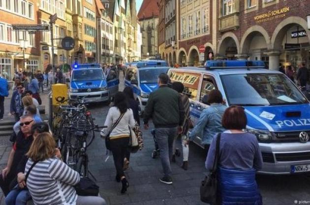 Ресторан в Мюнстере таранил на фургоне немец с расстройством психики - СМИ