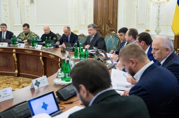 Западные дипломаты критикуют законопроект Порошенко о нацбезопасности