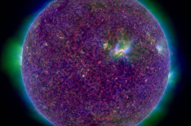 NASA показало знімок фіолетового Сонця