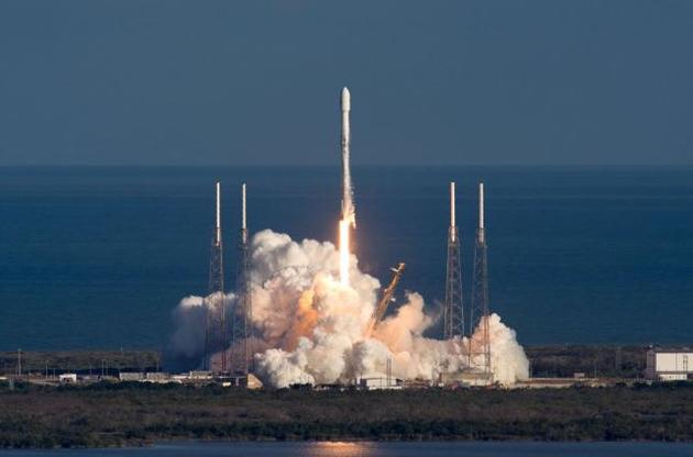 Ракета Falcon 9 пробила временную дыру в ионосфере Земли