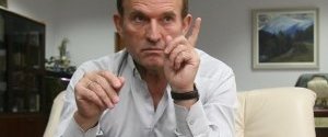 Медведчук собирается подать в суд на Луценко