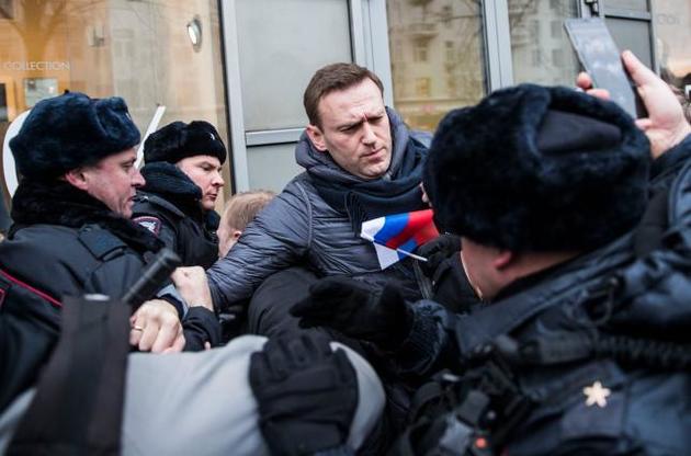 Полиция отпустила оппозиционера Навального после задержания на протестах в Москве