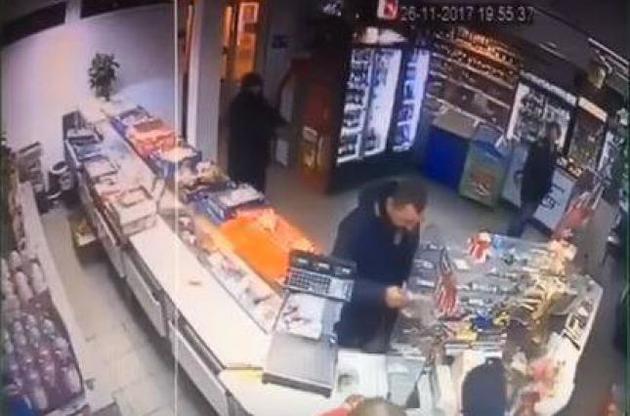 Потерпілі не заявляли до суду цивільні позови з відшкодування шкоди