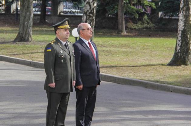Голови оборонних відомств України і Португалії обговорили ситуацію з безпекою в нашій країні
