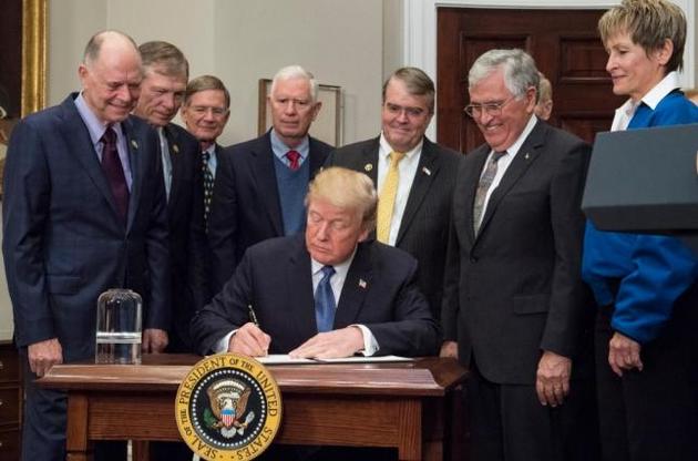 Посол КНР в США повідомив, що Китай повністю готовий до торгової війни і введе дзеркальні санкції проти США &quot;в тому ж обсязі й кількості&quot;