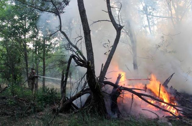 Станом на ранок середи триває ліквідація пожежі