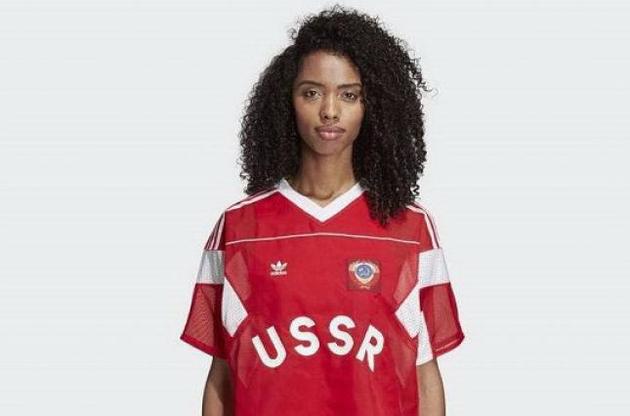 В Киеве вслед за Вильнюсом отреагировали на выпуск Adidas линии одежды с символикой советского тоталитарного режима