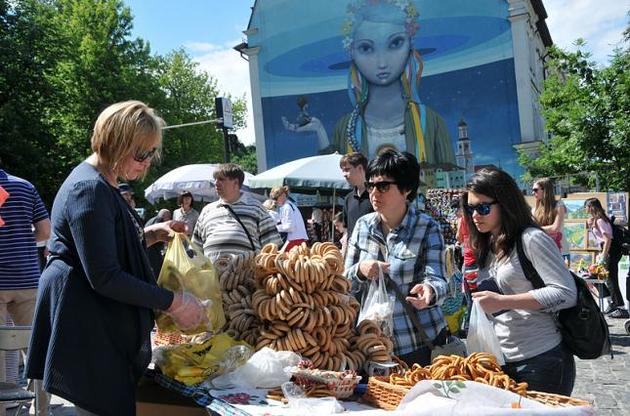 Кияни спостерігали найтепліпліший день і найтеплішу ніч з 1881 року. Але найближчим часом похолодає