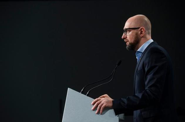 Яценюк всі звинувачення, озвучені Онищенко, заперечує