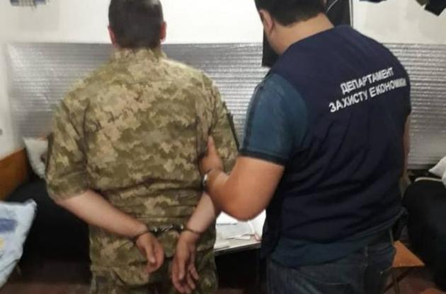 Подполковник ВСУ попался на взятке в шесть тысяч гривень – штаб ООС