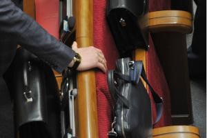 Друзям усе, ворогам закон