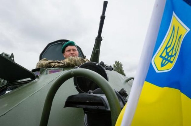 Порошенко поздравил украинских защитников с Днем пограничника