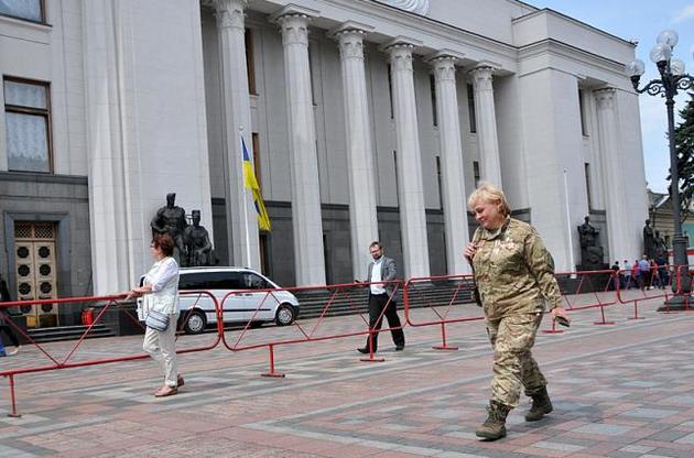 В Украине вступил в силу закон, поощряющий граждан к военной службе