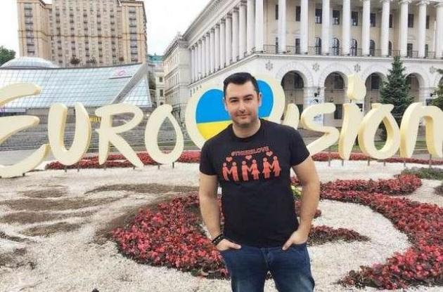 Неизвестный напал на журналиста с ножом