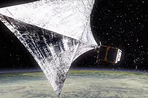 Экипаж МКС запустил спутник с гарпуном для сбора космического мусора