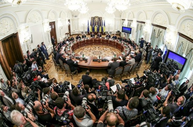 Засідання РНБО про синхронізацію санкцій проти Росії перенесли