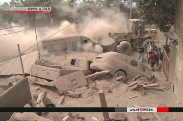 Рятувальні роботи ускладнені через сезон дощів (кадр з відео)