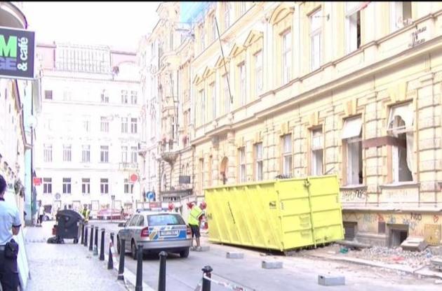 В Праге из-под завалов дома извлекли троих рабочих из Украины