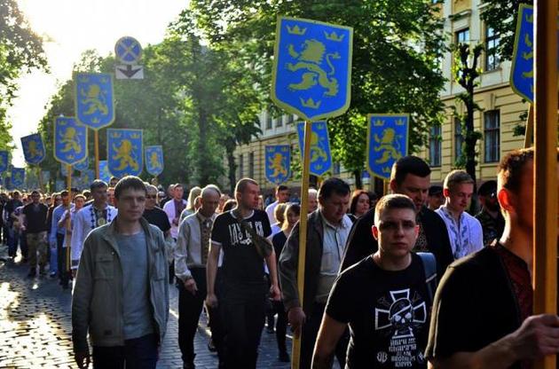 Суд дозволив "Добровольчому руху ОУН" патрулювати вулиці Києва 9 травня