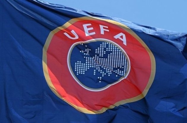 УЕФА не наказал "Рому" за флаг "ДНР" на матче с "Шахтером"