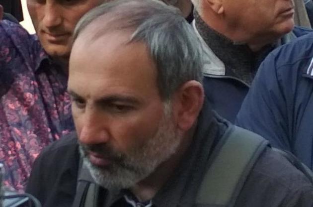 Пашиняну не хватило пяти голосов для назначения на должность премьер-министра