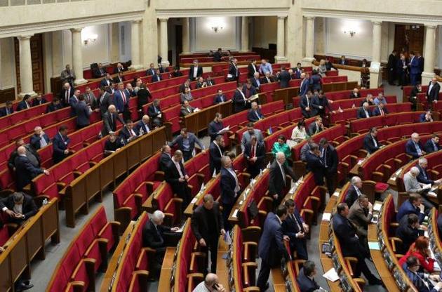 Рада закликала світову спільноту ввести нові санкції проти Росії через Сущенка