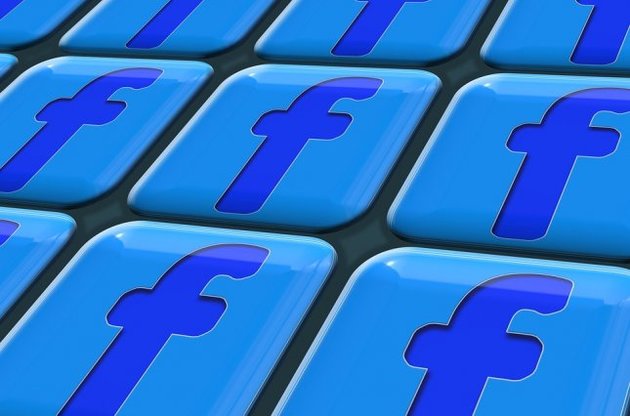 Facebook призупинив роботу більш ніж 200 додатків через скандал із Cambridge Analityca