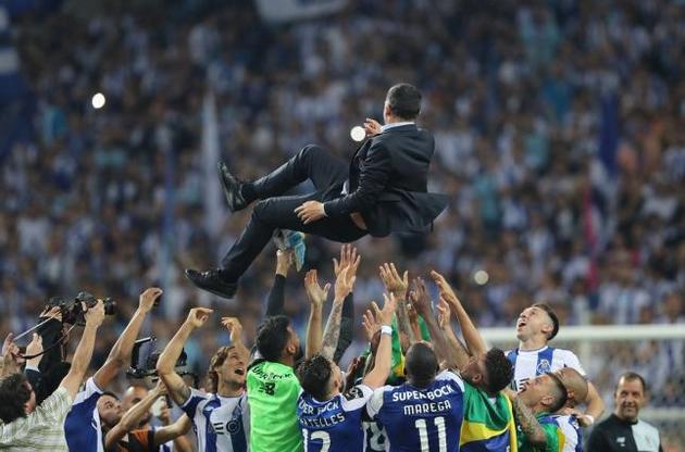 Консейсау може змінити Фонсеку в "Шахтарі"