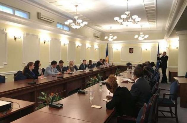 Стало відомо, чим займаються депутати на канікулах