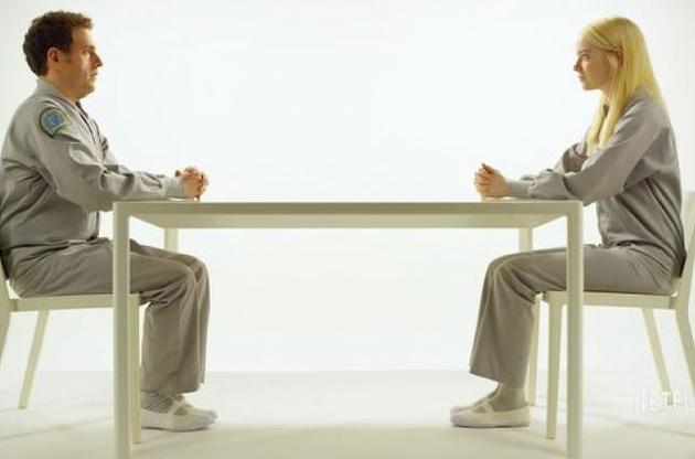 Главные роли в сериале сыграли Эмма Стон и Джона Хилл