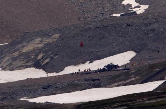 У швейцарських Альпах розбився літак, є загиблі