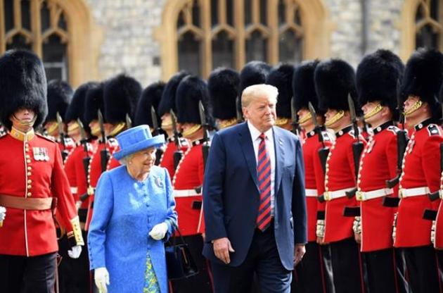 Трамп встретился с королевой Елизаветой II