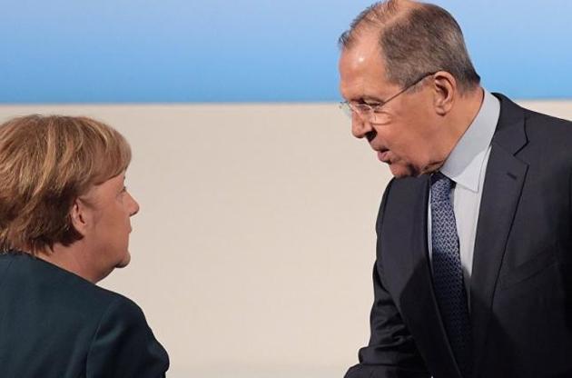 Меркель обговорила з Лавровим Сирію й Україну