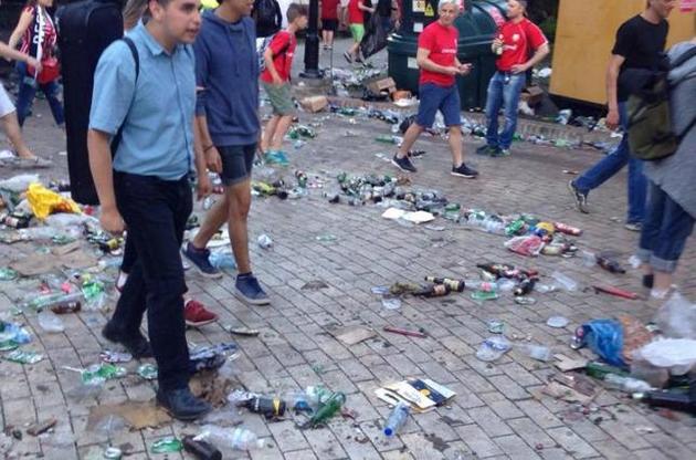 Так виглядав парк Шевченка - фан-зона для фанатів &quot;Ліверпуля&quot; - після матчу Ліги чемпіонів