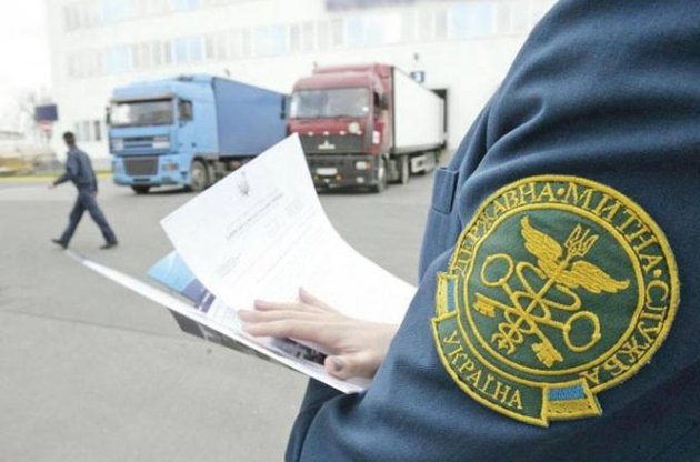 Технічний збій зупинив роботу митниці на українсько-польському кордоні