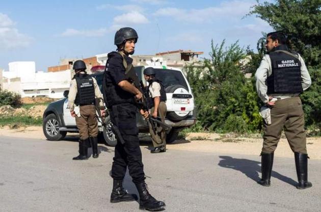 Теракт в Тунисе: убиты девять полицейских