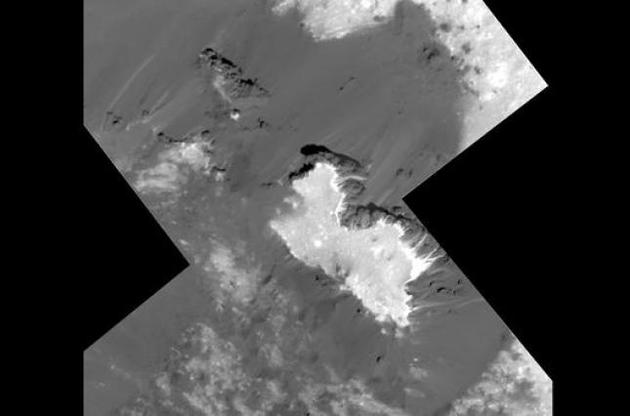 Dawn передал на Землю детальные снимки кратера Оккатор на Церере