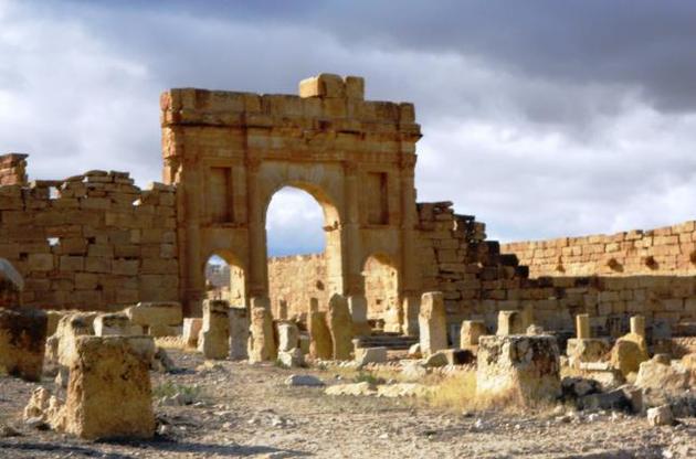 Арка Антоніна Пія та Марка Аврелія у Сбейтлі (Туніс)