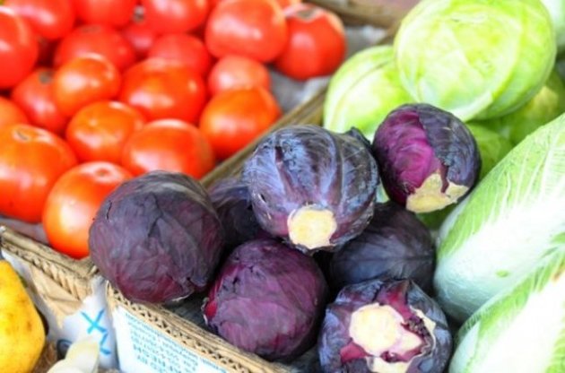 В Україні почалося сезонне зниження цін на продукти. Зазвичай воно триватиє до кінця літа