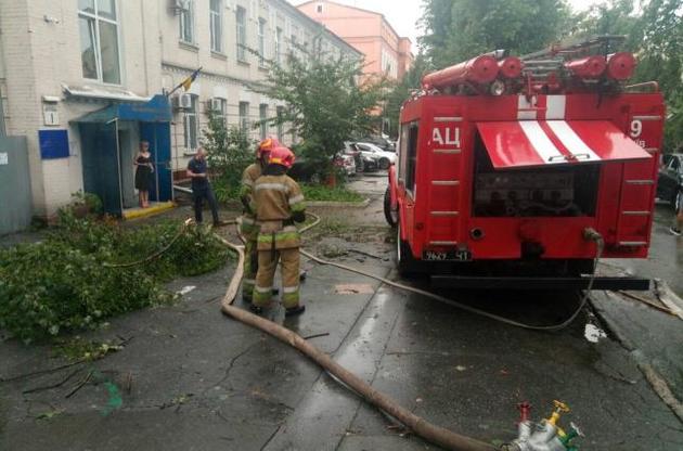 Ливень в Киеве затопил здание суда