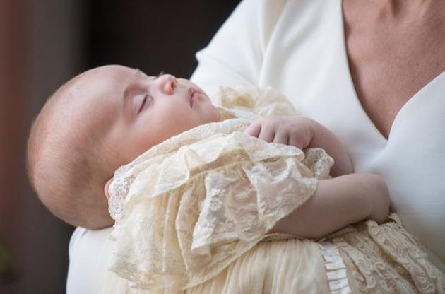 Принц Уильям и Кейт Миддлтон крестили сына Луи