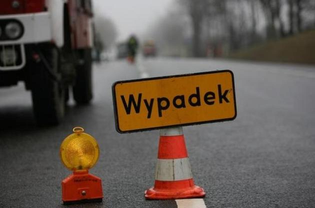 На північному заході Польщі в ДТП загинув українець, ще один у важкому стані