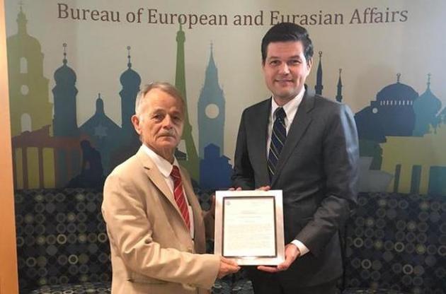 Джемілєв розповів Мітчеллу про стан справ з правами людини в Криму