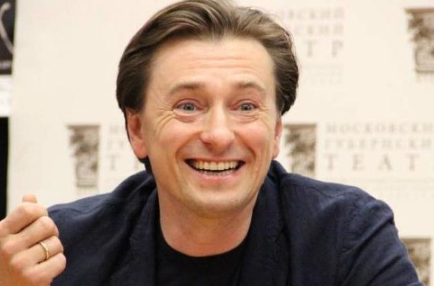 Тепер Безруков крім театру буде вчити військових любити Росію