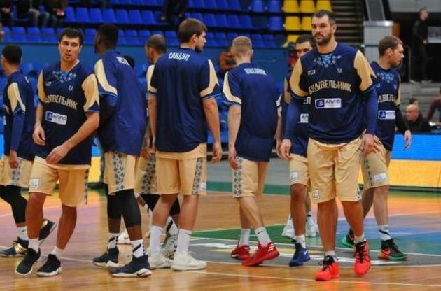 ФБУ отклонила заявку &quot;Будивельника&quot; на участие в Суперлиге