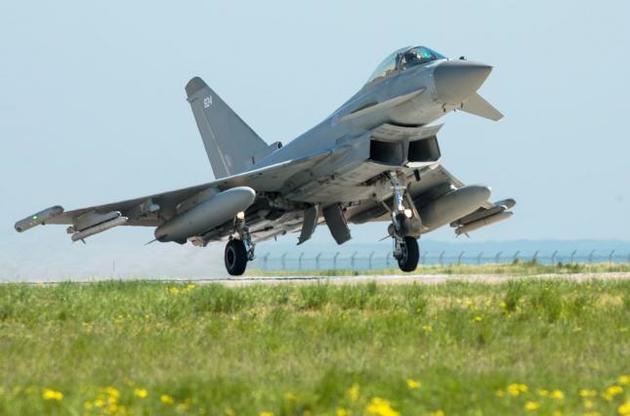 Истребители НАТО перехватили российский бомбардировщик над Черным морем