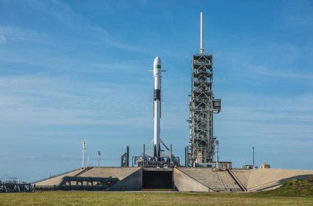 SpaceX успешно запустила ракету Falcon 9 Block 5 с коммуникационным спутником на борту