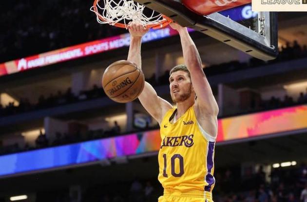 "Лейкерс" не збираються розлучатися з Михайлюком