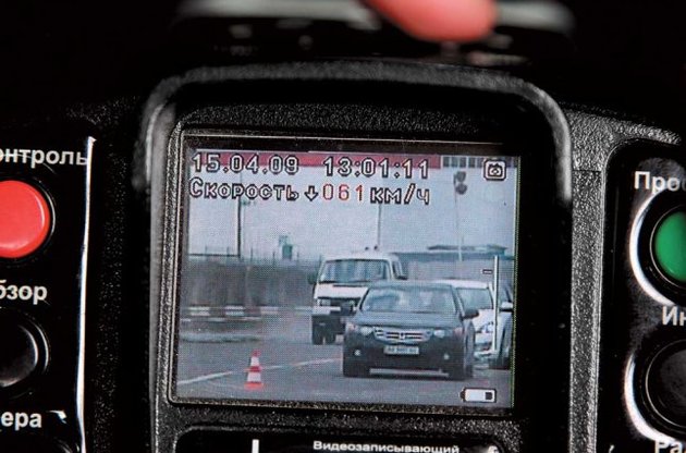 За порушення правил користування мотошоломом чи паском безпеки водії можуть платити більше 800 грн